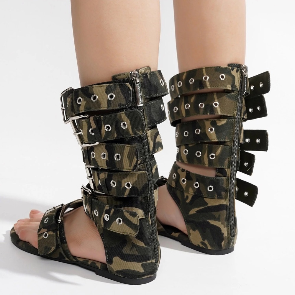 Viki Denim Belt Buckled Flat Sandals - Camouflage 🔥 Size 6 BRAND NEW ❣️ - Picture 6 of 16